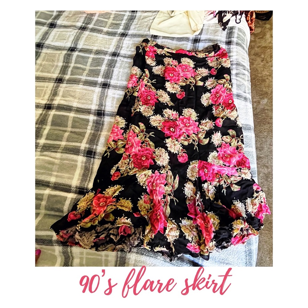 90’s long floral skirt